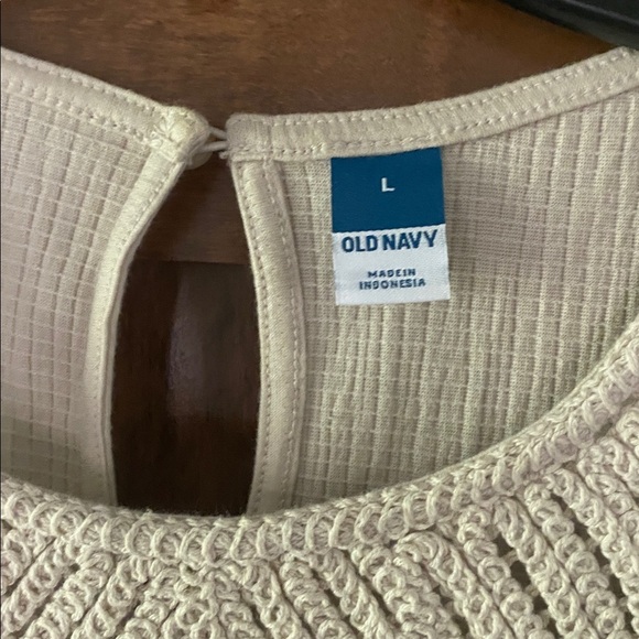 Womens Old Navy Crochet Trim Tank Top in size Large - Picture 5 of 7